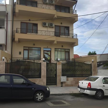 Отель Vila Asya Констанца Экстерьер фото